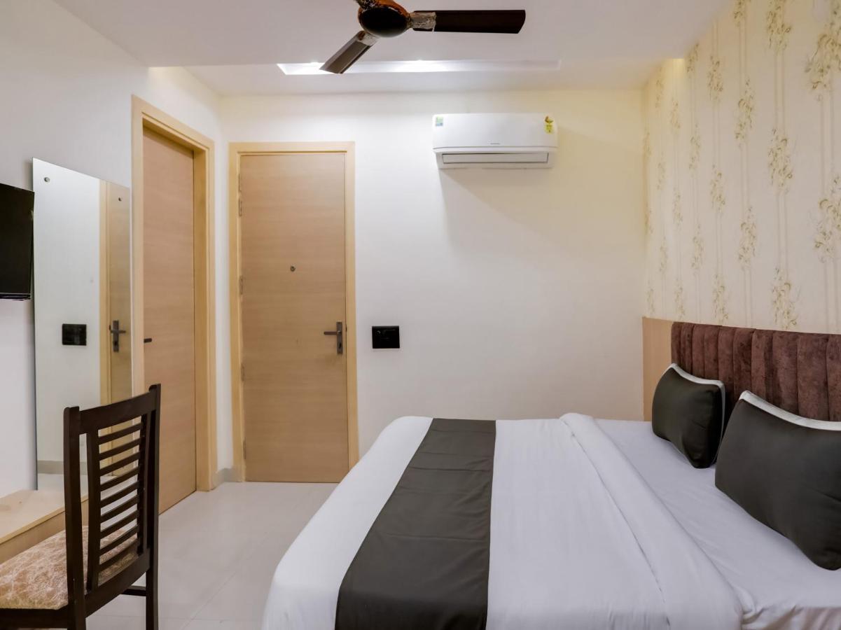 Townhouse Magnolia Corporate Stays Gurgaon Buitenkant foto