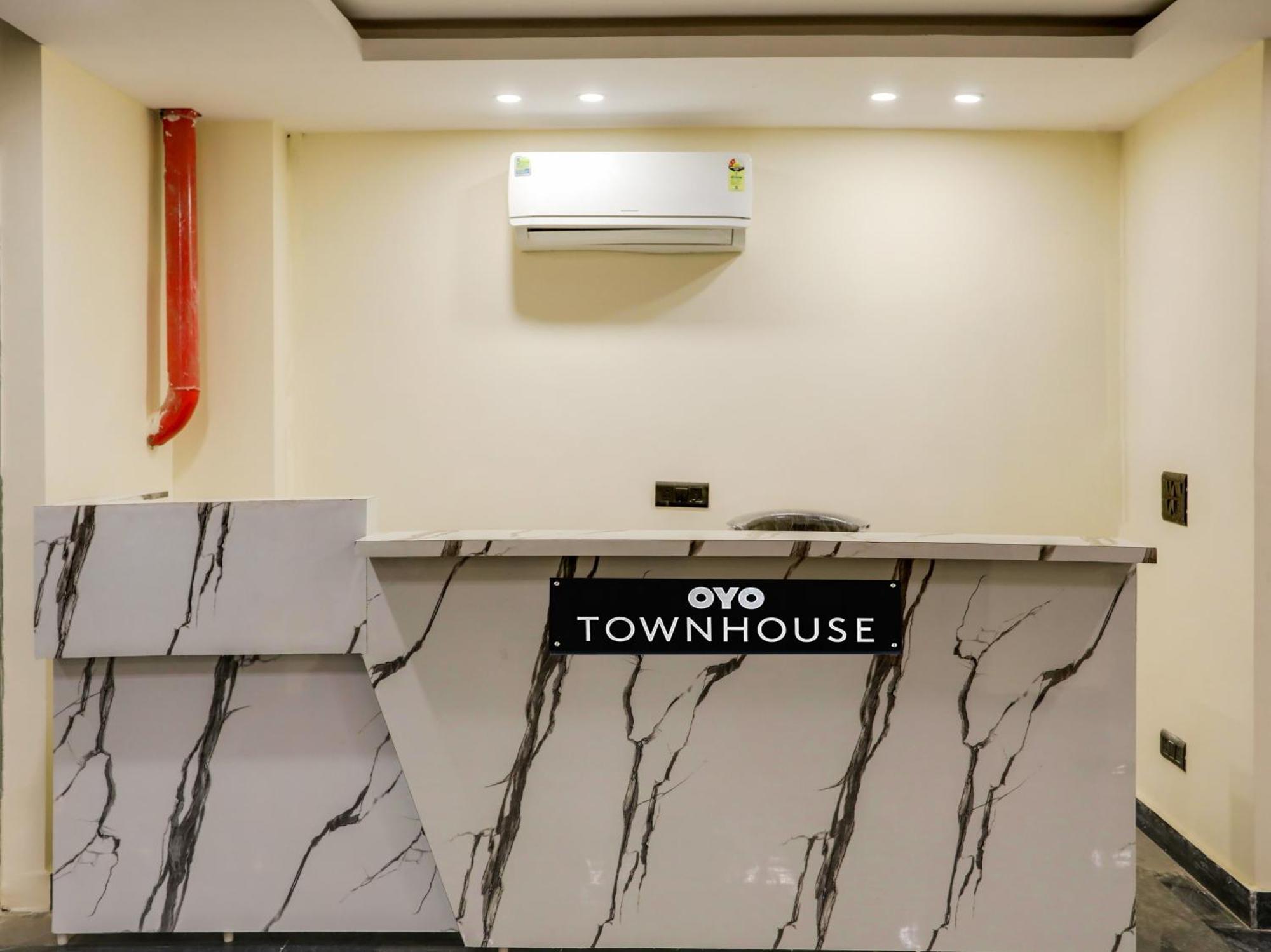 Townhouse Magnolia Corporate Stays Gurgaon Buitenkant foto